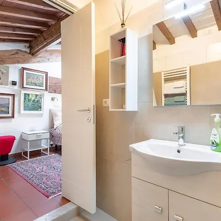 - Anthurium Apartment *
