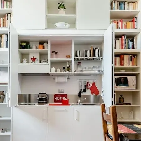 - Anthurium Apartment *